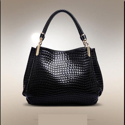 VeraLuxe Bold Elegance Handbag